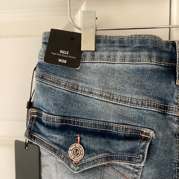 True Religion Halle High Rise Skinny Raw Hem Jeans in Medium Cloudless Wash 28 - Picture 5 of 15